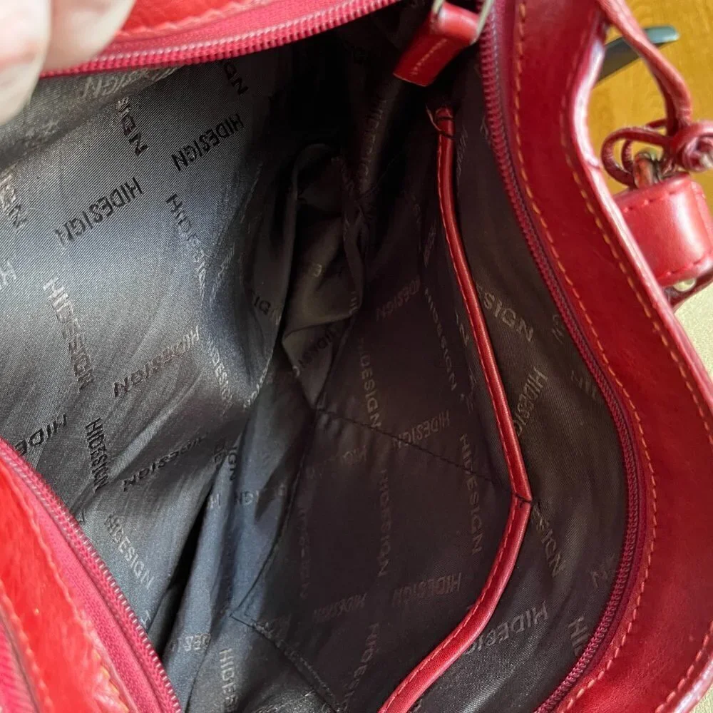 Hidesign East West Shoulder Bag Leather 3 Zip-Top Gusseted Pockets Marsala